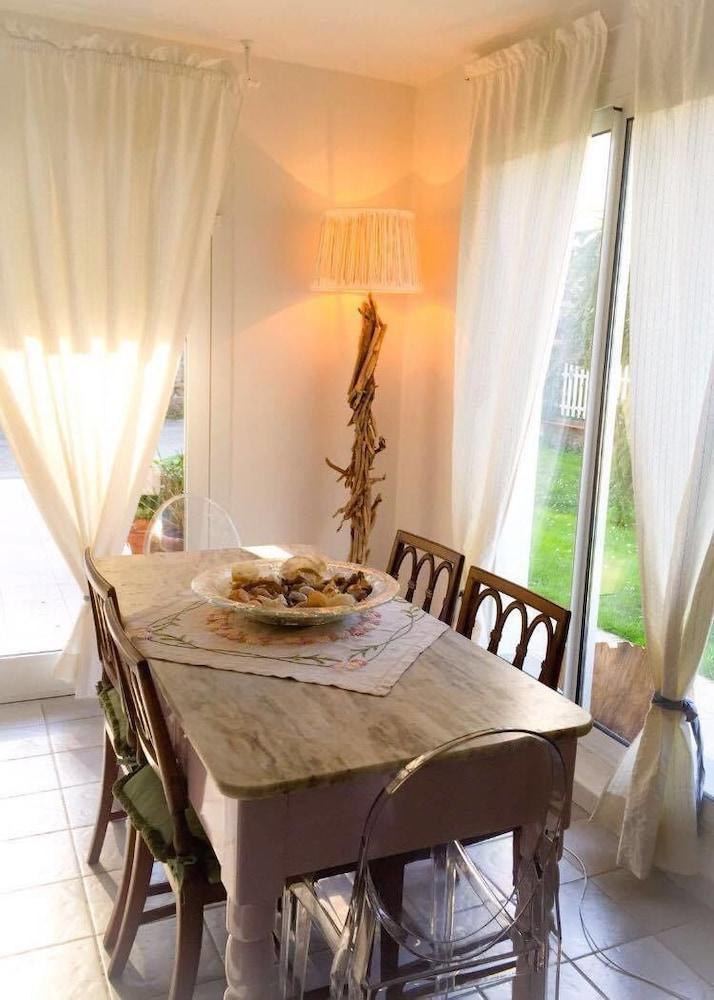 Bed and Breakfast Le Pinette Ameglia Exterior foto