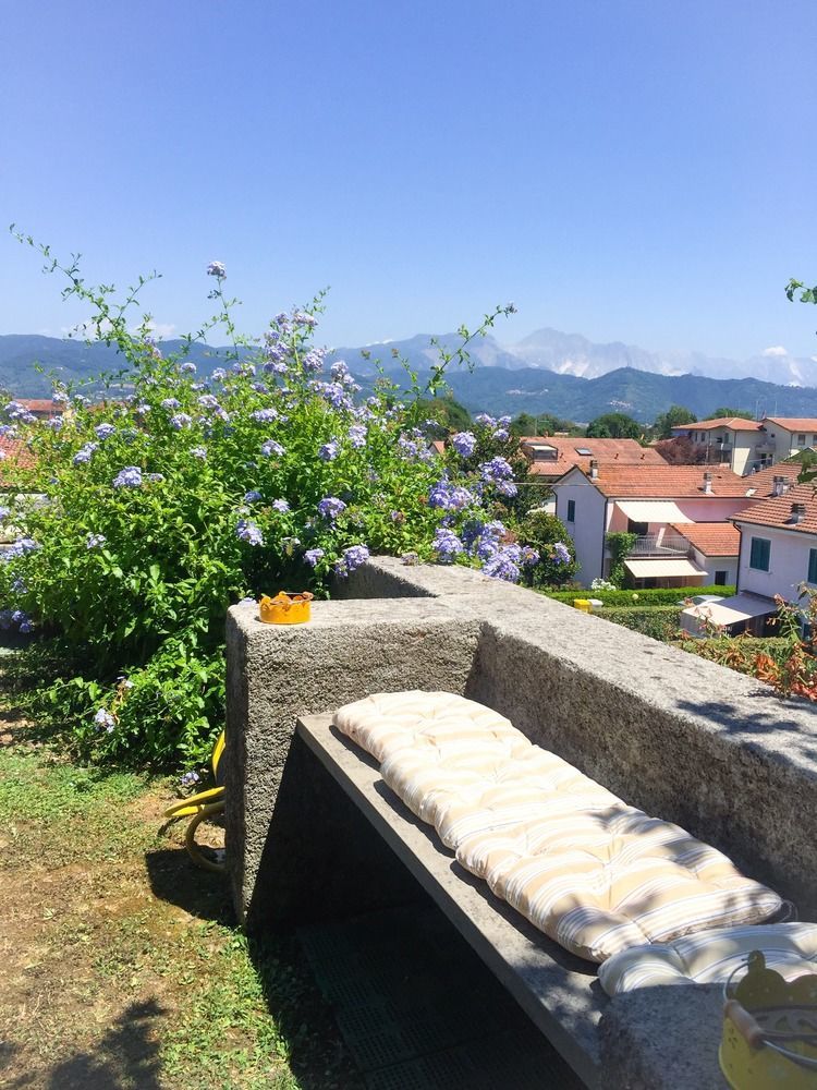 Bed and Breakfast Le Pinette Ameglia Exterior foto